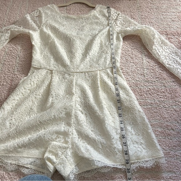 NWT BHLDN Lace Long Sleeve Romper Ivory SZ 6 Wedding Bridal Shower Bachelorette - Picture 12 of 16